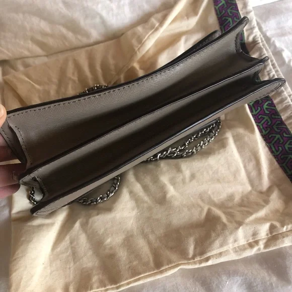Tory Burch Silver Gray Crossbody Bag with Chain Strap - Picture 3 of 7